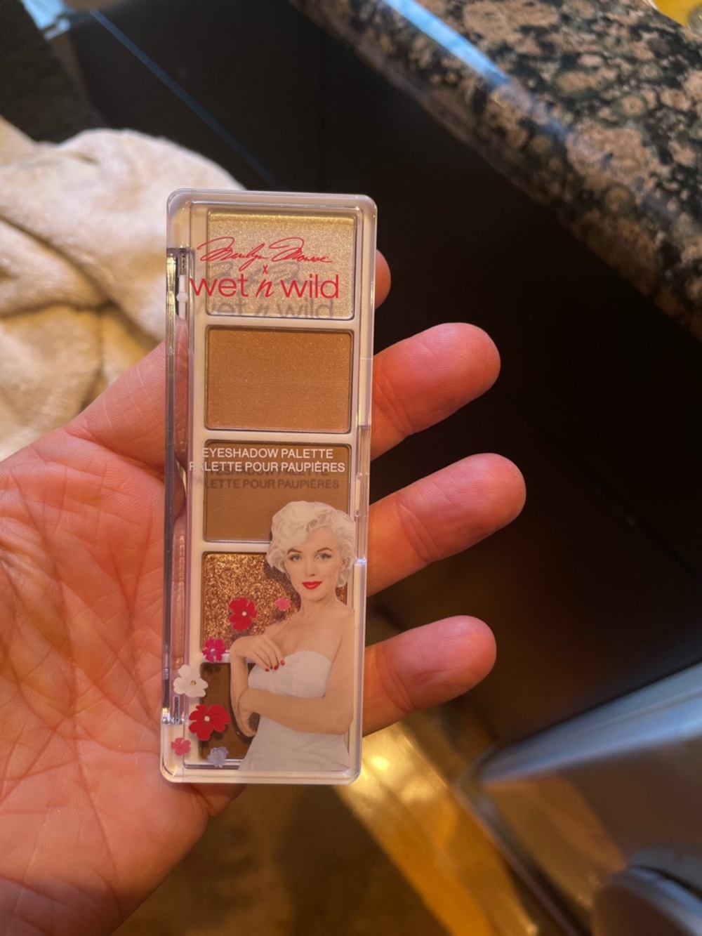Marilyn Monroe  new wet n wild Gold  Eyeshadow Palette - Shimmer & Matte no box